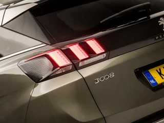 Peugeot 3008 (PANORAMADAK, APPLE CARPLAY, GROOT NAVI, 360 CAMERA, KEYLESS, LEDER, SPORTSTOELEN, GETINT GLAS, FOCAL AUDIO, ZWART HEMEL, NIEUWE APK, NIEUWSTAAT) - afbeelding nr 28