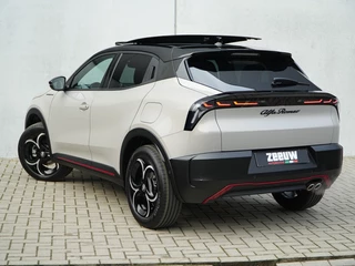 Alfa Romeo Junior Alfa Romeo Junior 1.2 Turbo 136 PK Ibrida Speciale | Pano | Techno - afbeelding nr 16