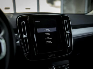 Volvo XC40 Volvo XC40 1.5 T3 Momentum Pro | Intellisafe ProLine & Surround | Audio Line | El. achterklep | Navi + Apple Carplay & Android Auto | Stoelverwarming | PDC V+A + Camera achter | Full LED | Draadloos opladen - afbeelding nr 22