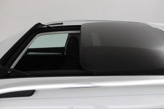 Škoda Superb Skoda Superb Combi 1.5 TSI ACT Ambition Business (PANORAMADAK, STOELVERWARMING, TREKHAAK, ELEKTR STOELEN, NAVIGATIE, NL-AUTO) - afbeelding nr 23