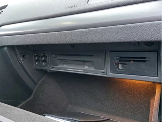 Volkswagen e-Golf e-Golf 136pk Automaat 5-Deurs | Warmtepomp | Navi | Apple Carplay+Android Auto | Clima | Adap. Cruise | Led Koplampen | Pdc V+A | Stoelverwarming | Privacy Glass | 17''lm | Trekhaak - afbeelding nr 32