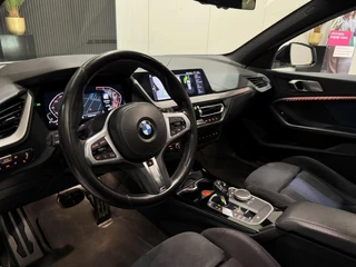 BMW 1 Serie BMW 1-serie 118i M-pack |PANO|SFEER|ALCANTARA|MEMORY - afbeelding nr 16