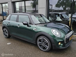 MINI Cooper Mini Mini 1.5 Cooper Serious Business Panorama/Navigatie/PDC - afbeelding nr 7
