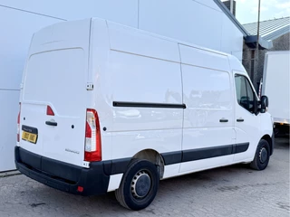Renault Master Renault Master T33 2.3 DCI 135PK L2H2 Airco Cruise Control Parkeersensoren - afbeelding nr 3