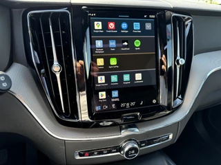 Volvo XC60 Volvo XC60 2.0 T8 Plug-in hybrid AWD Plus Black Edition | 360 Camera | Memorystoelen | Voorruitverwarming - afbeelding nr 12