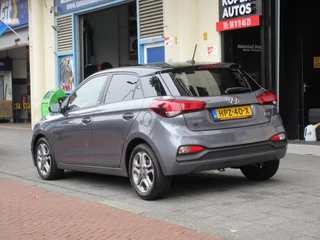 Hyundai i20 Hyundai I20 1.0 T-GDI Premium Automaat 5 Deurs Navi Camera Carplay - afbeelding nr 2