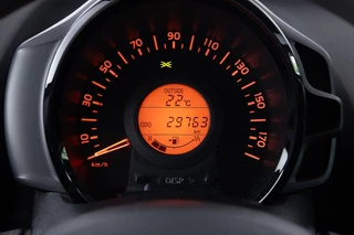 Toyota Aygo Toyota Aygo 1.0 VVT-i x-fun 5-drs | AIRCO | BLUETOOTH - afbeelding nr 14