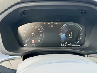 Volvo XC60 Volvo XC60 T6 Plug-In Hybrid 250kW AWD Business Pro|Intel Safe|Panoramadak|360Camera|Leder| - afbeelding nr 24