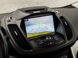 Ford C-MAX Ford C-MAX 2.0 Plug-in Hybrid Titanium Plus 185Pk Automaat (PANORAMADAK, GROOT NAVI, CLIMATE, CAMERA, LEDEREN SPORTSTOELEN, GETINT GLAS, ELEK ACHTERKLEP, KEYLESS, NIEUWE APK, NIEUWSTAAT) - afbeelding nr 18