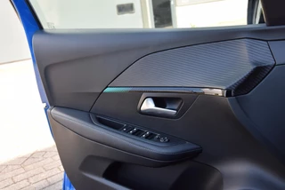 Peugeot 208 Peugeot 208 1.2 PureTech Allure Pack | Panoramadak | Apple carplay/android | Cruise control | - afbeelding nr 17