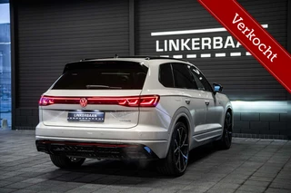 Volkswagen Touareg Volkswagen Touareg R 3.0 TSi eHybrid 4MOTION | Alle opties | Panodak | Dynaudio | Massage | Nachtzicht | Trekhaak | 22 inch | - afbeelding nr 26