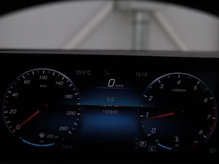 Mercedes-Benz A-Klasse Mercedes-Benz A-klasse 180 AMG | Panoramadak | Stoelverwarming |  Carplay | Widescreen | Leder/Alcanatara | Navigatie | Full LED | Park Assist - afbeelding nr 30