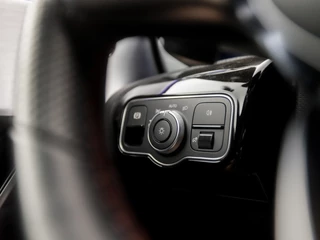 Mercedes-Benz A-Klasse Automaat (APPLE CARPLAY, GROOT NAVI, SFEERVERLICHTING, CAMERA, LEDER/ALCANTARA, SPORTSTOELEN, STOELVERWARMING, GETINT GLAS, WIDESCREEN, NIEUWE APK, NIEUWSTAAT) - afbeelding nr 21