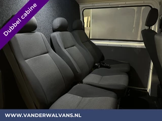 Volkswagen Transporter Volkswagen Transporter 2.0 TDI L2H1 Dubbele cabine Euro6 Airco | Apple Carplay | Android Auto | 5-Zits | 2200kg Trekhaak Cruisecontrol, Parkeersensoren - afbeelding nr 4