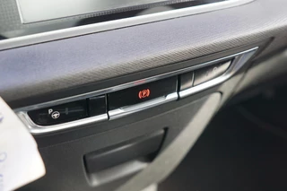 Citroën Grand C4 Picasso Citroen Grand C4 Picasso 1.2 130PK Shine | Sable | Panorama/Massagestoelen/Carplay/Camera/Trekhaak - Chique & Compleet! - afbeelding nr 33