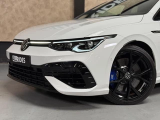 Volkswagen Golf Volkswagen Golf 8 2.0 TSI R 4MOTION Performance | Drift mode| Pano | AKRAPOVIC | Harman/Kardon | Stoelventilatie Side assist - afbeelding nr 2