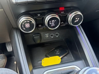 Renault Clio Renault Clio 1.0 TCe Intens Carplay/Dab/Led - afbeelding nr 20