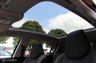 Peugeot 308 Peugeot 308 1.2 PureTech Blue Lease Executive, Trekhaak, Pano, voor/achter Pdc + Camera, App connect, Cruise, Navi, Clima, Donker glas. - afbeelding nr 9
