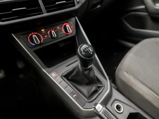 Volkswagen Polo (APPLE CARPLAY, GROOT NAVI, PARKEERSENSOREN, ADAPTIVE CRUISE, GETINT GLAS, SPORTSTOELEN, LM VELGEN, ARMSTEUN, NIEUWE APK, NIEUWSTAAT) - afbeelding nr 9