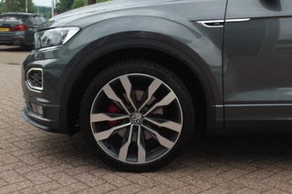 Volkswagen T-Roc Volkswagen T-Roc 1.5 TSI Sport Business 3x R-Line / Camera / Virtual Cockpit / Navigatie / 19'' / Keyless / Stoelverwarming / ACC - afbeelding nr 14
