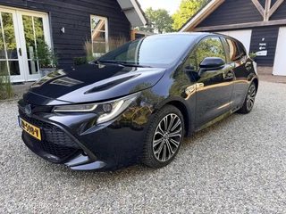 Toyota Corolla 2.0 Hybrid First Edition