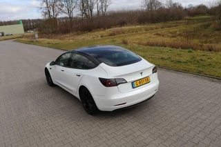 Tesla Model 3 Tesla Model 3 Long Range AWD 75 kWh black&white chrome delete uitstraling! autopilot dual motor stoelverwarming v+a panodak - afbeelding nr 31