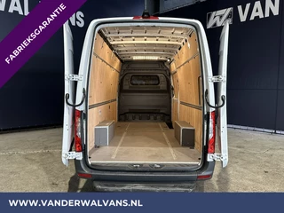 Mercedes-Benz Sprinter Mercedes-Benz Sprinter 317 CDI 170pk L3H2 Fabrieksgarantie Euro6 Airco | Camera | Apple Carplay | Cruisecontrol Android Auto, Parkeersensoren, Bijrijdersbank, stoelverwarming - afbeelding nr 3