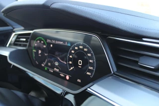Audi e-tron Audi e-tron e-tron 55 quattro/trekhaak/RSstoelen/360cam/Pano - afbeelding nr 13