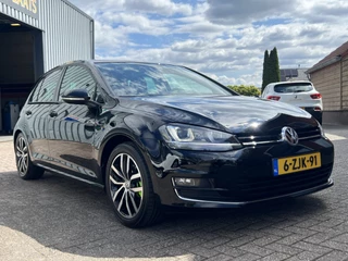 Volkswagen Golf | XENON | TREKHAAK |  CAMERA | NAVI | MASSAGESTOEL | - afbeelding nr 9