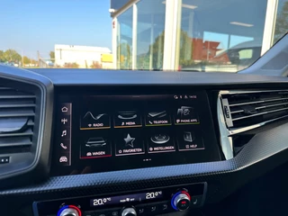 Audi A1 Sportback App Connect | Parkeersensoren v+a - afbeelding nr 4