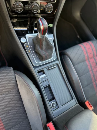 Volkswagen Golf Volkswagen GOLF 2.0 TSI GTI TCR AKRA/PANO/CAMERA/ACC/MATRIX - afbeelding nr 53