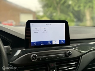 Ford Focus Ford Focus 1.0 EcoBoost ST Line | Carplay | PDC | - afbeelding nr 33