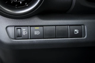 Toyota C-HR Toyota C-HR 1.8 Hybrid 140 First Edition | Camera | Adaptive Cruise - afbeelding nr 26