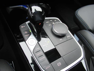 BMW 1 Serie BMW 1 Serie M135i xDrive Executive Edition 306 PK, Full LED / Carplay / PDC / Stoelverwarming / 19' M dubbelspaak velgen - afbeelding nr 25