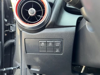 Mazda 2 Mazda 2 1.5 Skyact-G Luxury | Carplay | Stoel+stuurverwarming | PDC - afbeelding nr 9