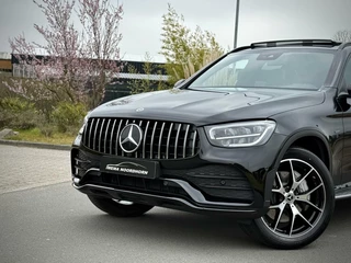 Mercedes-Benz GLC Mercedes GLC-klasse 300e 4MATIC AMG Panoramadak|Camera 360°|Sfeerverlichting|Night pakket|AppleCarplay - afbeelding nr 4
