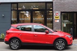 SEAT Arona SEAT Arona 1.0 TSI Style Business Matrix LED/Camera/Keyless/Acc/Ecc/App-Connect/17