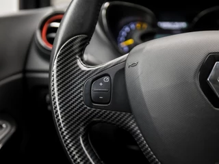 Renault Captur Automaat (NAVIGATIE, CLIMATE, LEDER, STOELVERWARMING, XENON, CRUISE, SPORTSTOELEN, PARKEERSENSOREN, GETINT GLAS, NIEUWE APK, NIEUWSTAAT) - afbeelding nr 18