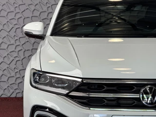 Volkswagen T-Roc Volkswagen T-Roc 1.5 TSI 150PK R-LINE EVO IQ LIGHT ALCANTARA ELEK.KLEP CARPLAY STOEL/STUUR VERW. 18