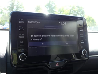 Toyota Yaris Toyota Yaris 1.5 Hybrid Business Plus | Stoelverw | Apple Car-play - afbeelding nr 15
