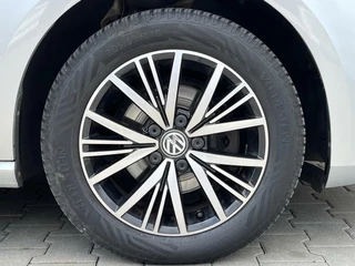 Volkswagen Golf Volkswagen Golf 1.2 TSI 110pk Allstar | keyless | camera | clima - afbeelding nr 30