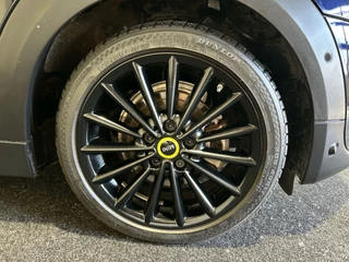 MINI Electric MINI Electric Mini Yours 33 kWh | Elektrisch schuif/kantel panoramadak | Harman & Kardon | Verwarmde voorstoelen | SoH (batterijcheck) 97 % score! - afbeelding nr 2