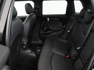 MINI Cooper S Mini Cooper S 2.0 John Cooper Works | Panoramadak | Stoelverwarming | Camera | Carplay | Full LED | Leder | Harman/Kardon | Climate control | Cruise control - afbeelding nr 6