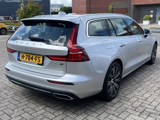 Volvo V60 Navigatie Sportstoelen Stoelverwarming Camera Elek. Bestuurderstoel Leder Trekhaak Dab Carplay NL Auto 1e Eigenaar Plug in Hybride BTW Auto - afbeelding nr 6