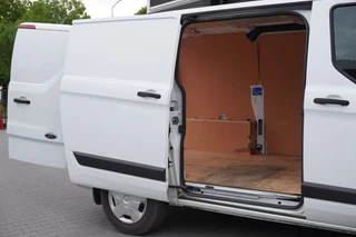 Ford Transit Custom Ford Transit Custom 2.0 TDCI 130PK EURO 6 - Airco - Navi - Cruise - € 16.950,- Excl. - afbeelding nr 7