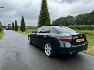 Alfa Romeo Giulia Alfa Romeo Giulia 2.0T Verde Visconti!! 37dkm!! Pano! Vol!! - afbeelding nr 7