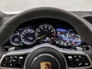 Porsche Cayenne 463Pk Automaat (SPORTCHRONO PAKKET, PANORAMADAK, ALCANTARA STUUR EN HEMEL, APPLE CARPLAY, LUCHTVERING, KUIPSTOELEN, SFEERVERLICHTING, 360 CAMERA, HEAD-UP DISPLAY, NIEUWSTAAT) - afbeelding nr 22
