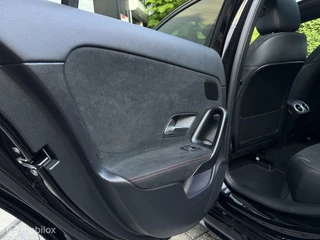 Mercedes-Benz A-Klasse Mercedes A-klasse 250 e AMG Line BOMVOL! Pano|Ambient|BLACK! - afbeelding nr 18
