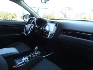 Mitsubishi Outlander Mitsubishi Outlander 2.4 PHEV 4WD 1e eig / NAP - afbeelding nr 22
