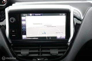 Peugeot 2008 Peugeot 2008 1.2 PureTech | Airco | Cruise | Panorama-dak | Elektr. pakket | NL Auto | DEALER-STAAT - afbeelding nr 8